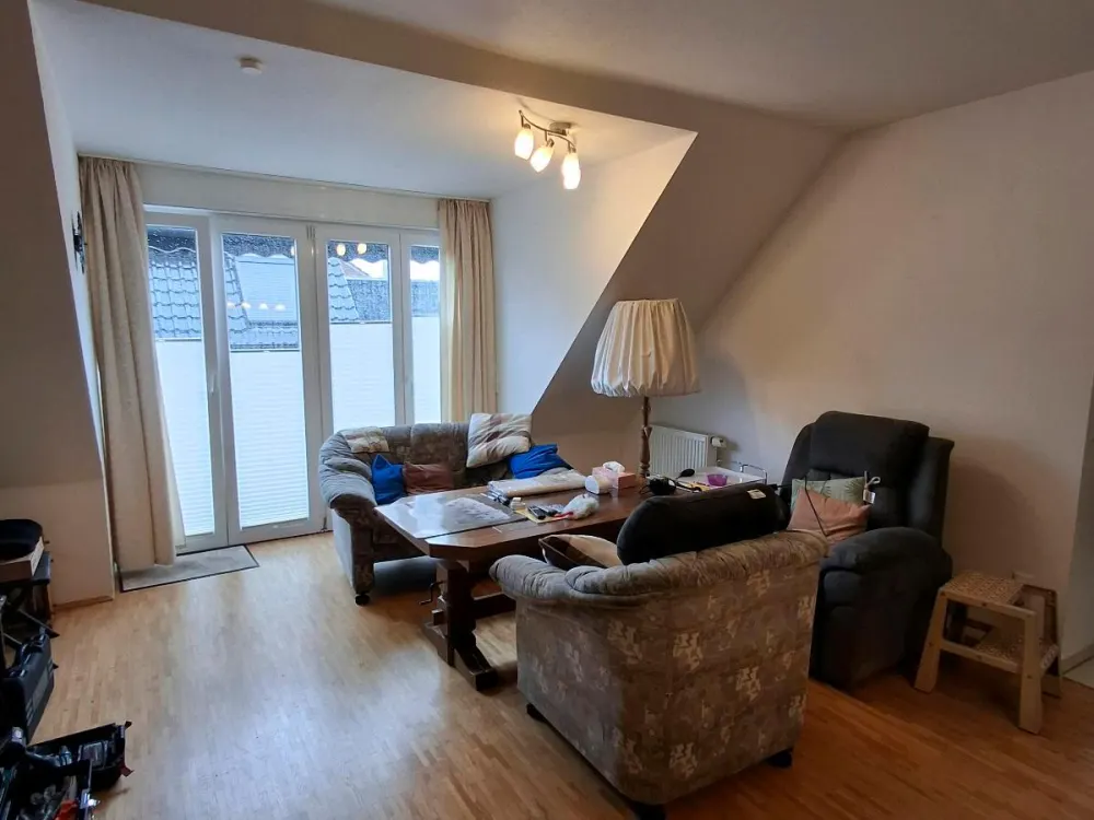 3-Room Attic Apartment with Balcony