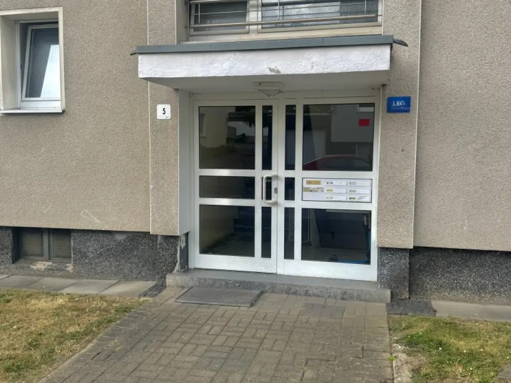Beautiful 3-Room Apartment in Hagen Hohenlimburg-Reh with Shower Bath! Available from 01.11.26