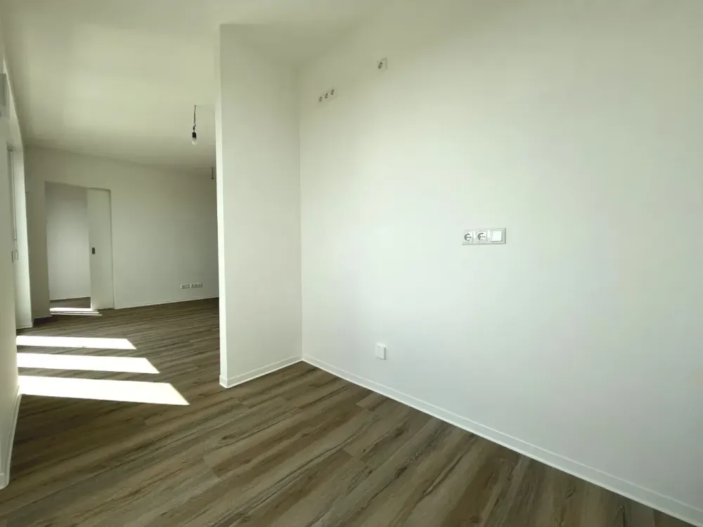 Bright 2-Room New-Build Apartment with Spacious Roof Terrace in the Center | Optional Fitted Kitchen