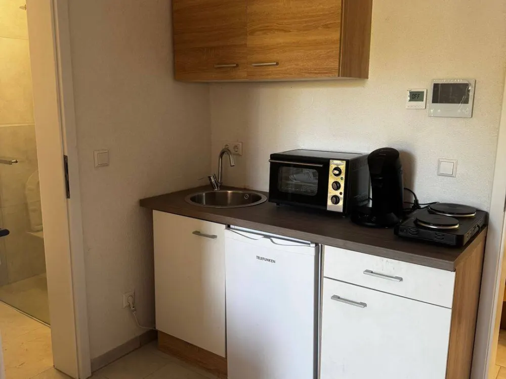 Luxus 1-Zimmer | Erstbezug | möbliert mit Balkon| ALL INCLUSIVE