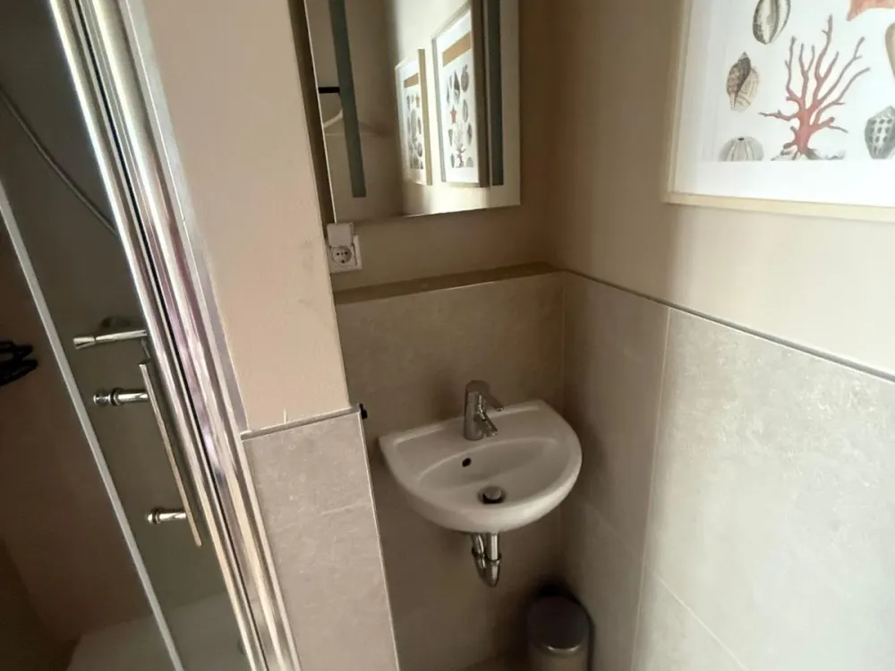 1 Room Apartment Looking for Successor Tenant
