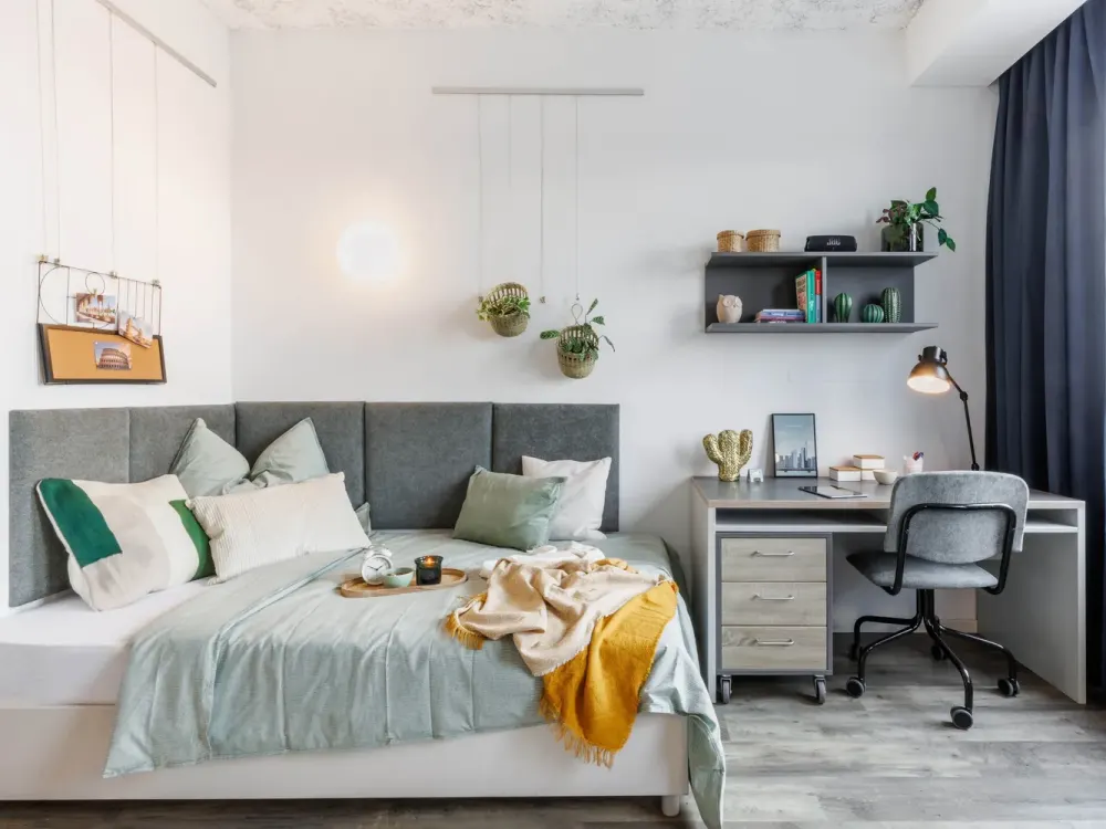 Studio Apartment, available from October/November