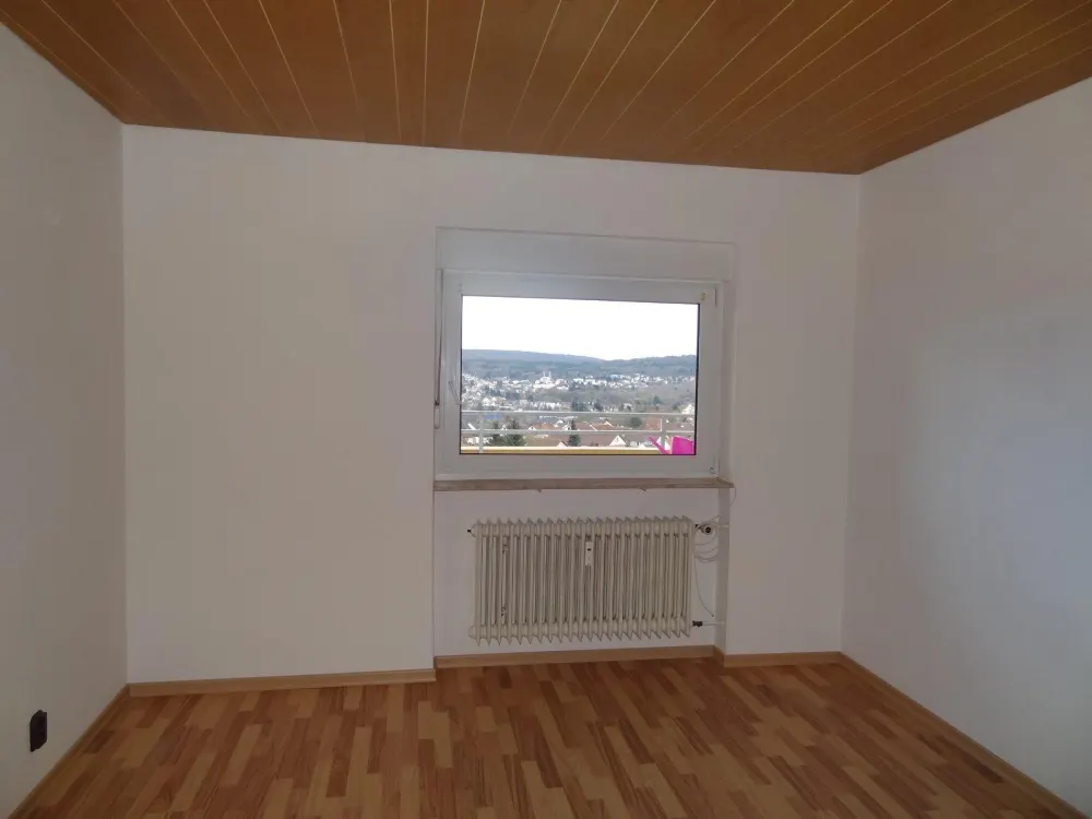 Bright 2-Room Apartment + Balcony + Stunning Distant View in Dudweiler