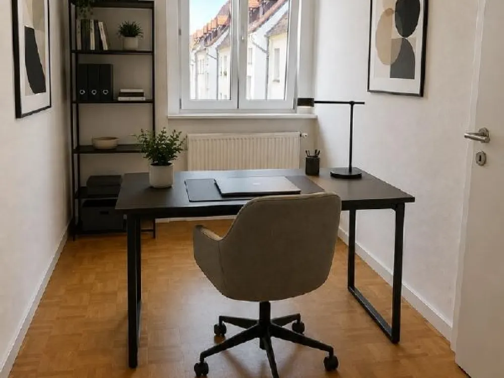 Mehr als 2 Zimmer: neu renoviert mit Parkett + Extra-Raum für Homeoffice oder Essen