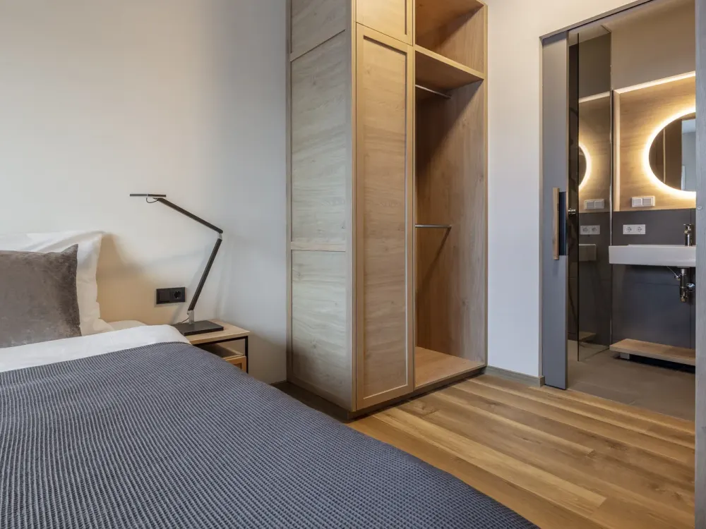 Furnished 2-Room Penthouse with Exclusive Amenities: Roof Terrace, Gym & More
