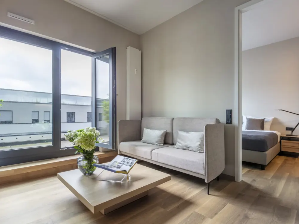 Furnished 2-Room Penthouse with Exclusive Amenities: Roof Terrace, Gym & More