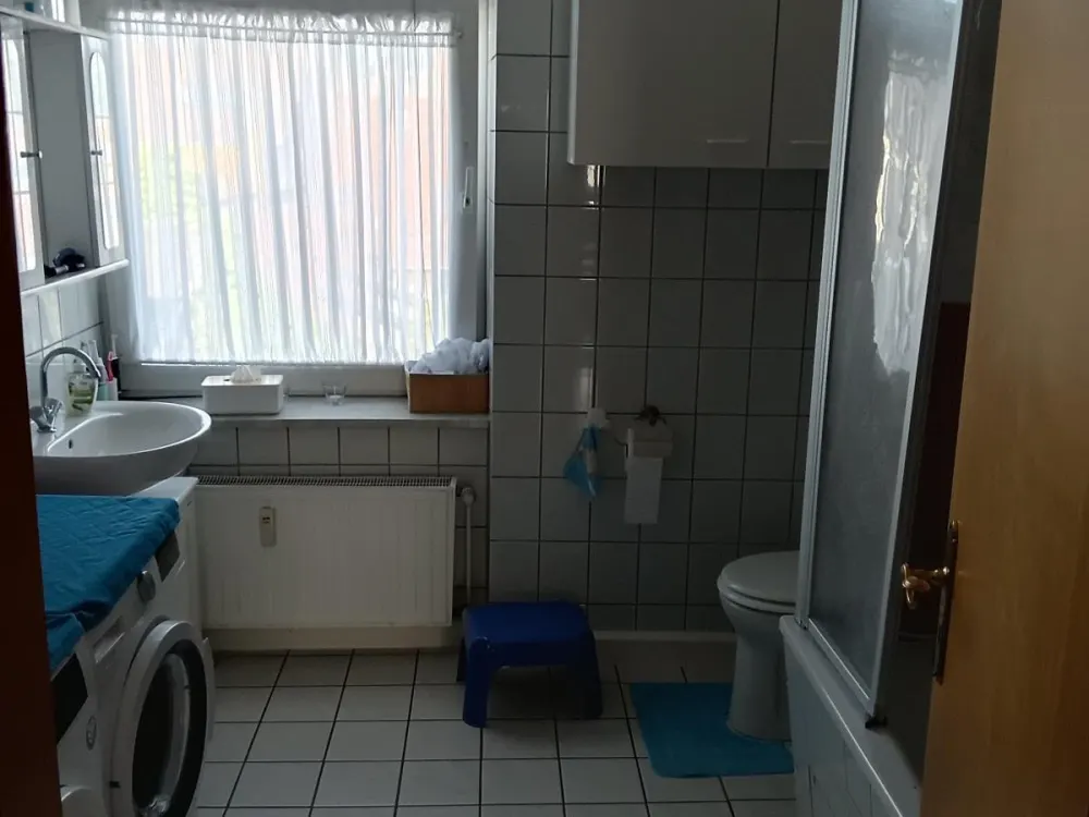 Spacious 4-Room Apartment in Central Location in Hagen - Near AKH