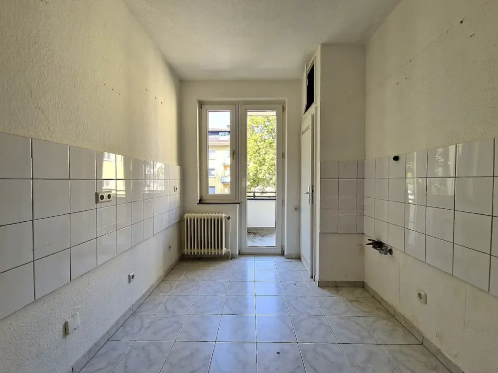 Bright & inviting: well-maintained 2-room apartment in the city centre!