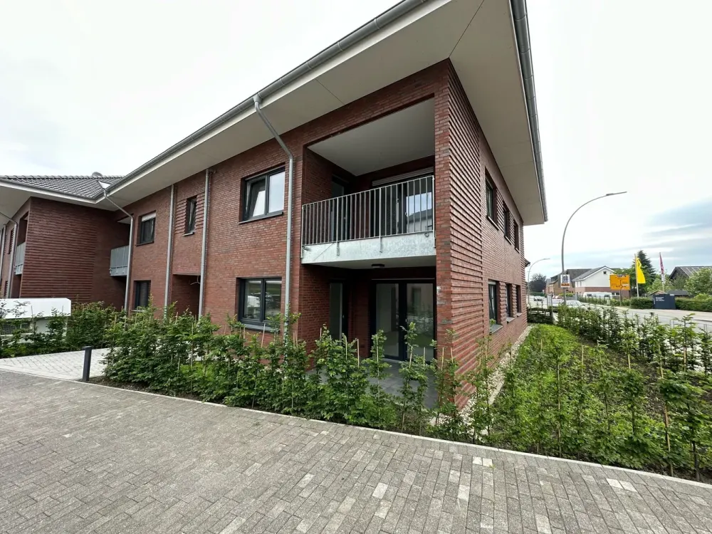 Central Ground Floor Apartment with Terrace