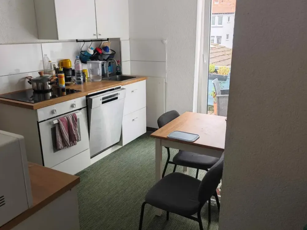 Stylishly Renovated: 3-Room Apartment in Karlsruhe