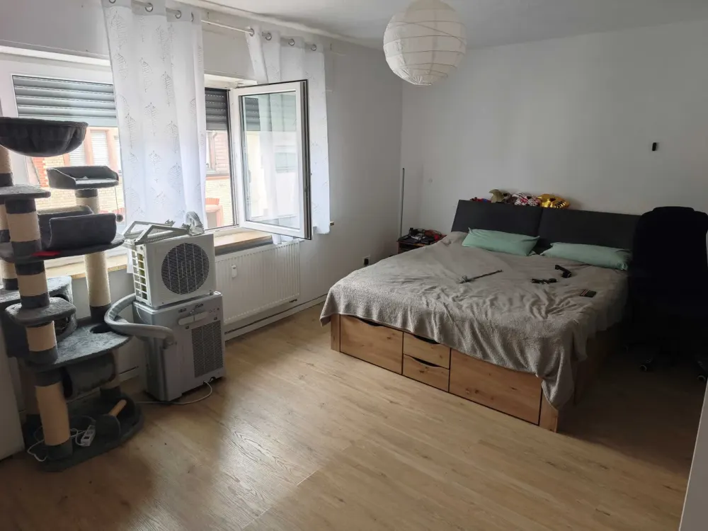 Stylishly Renovated: 3-Room Apartment in Karlsruhe