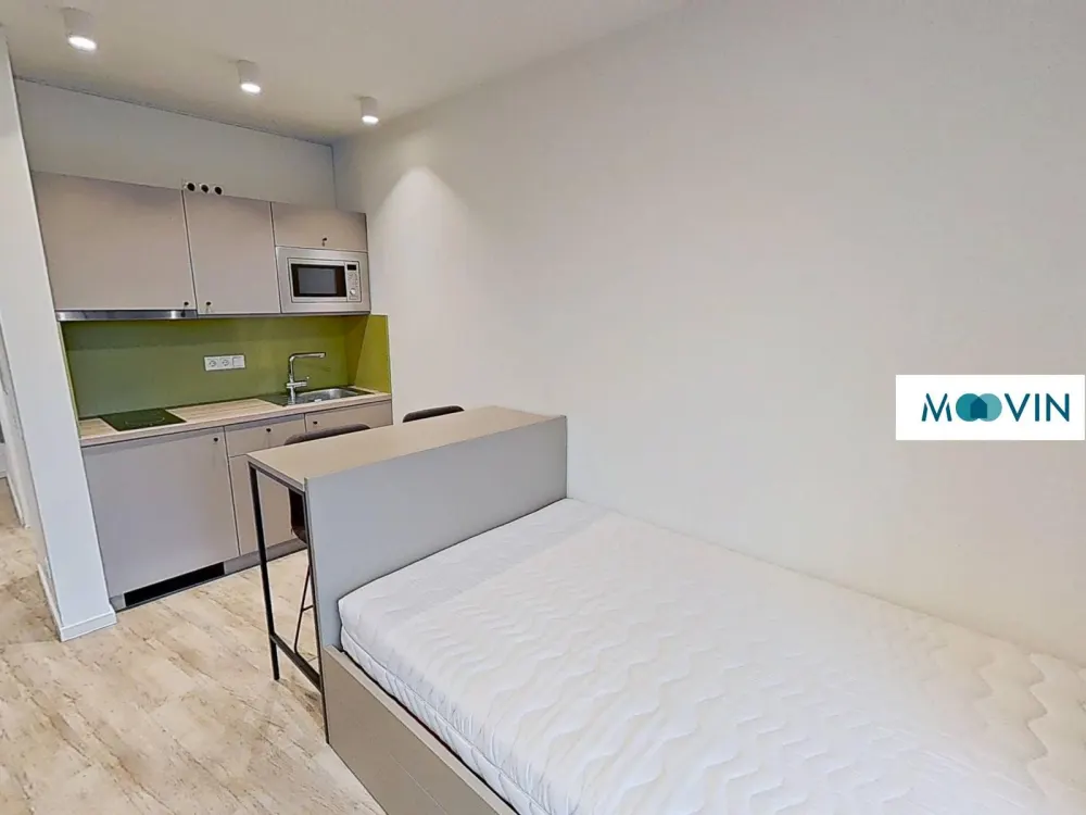 URBAN BASE: Fully Furnished Smart Apartment with Fitted Kitchen, ALL-IN RENT and Many More EXTRAS