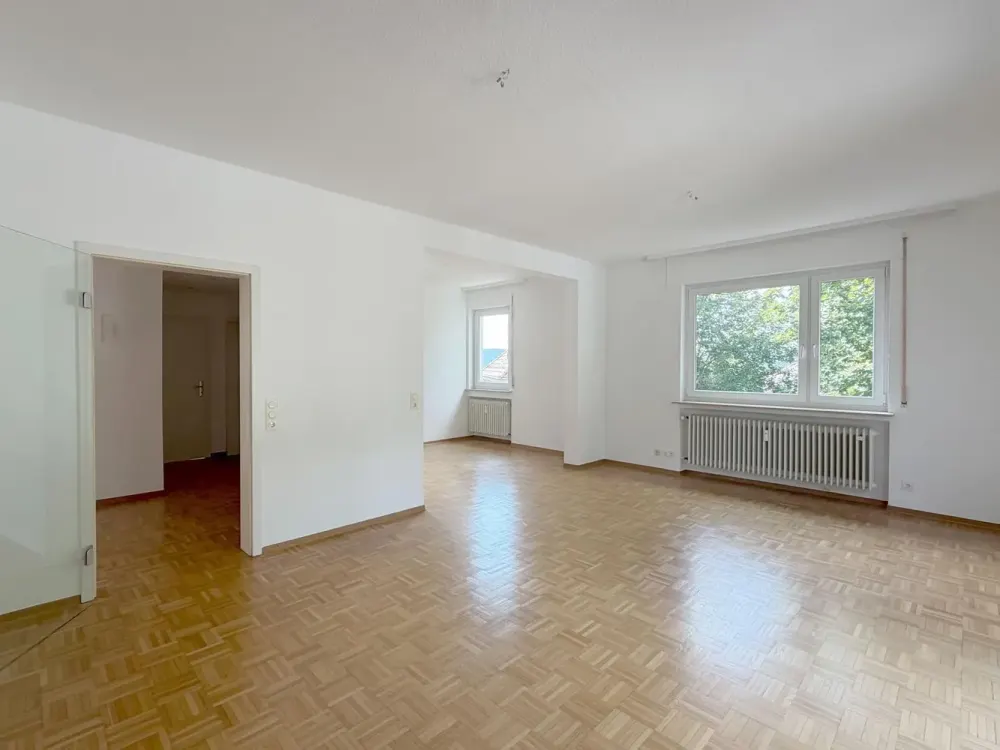 Living with a View! 3-Room Apartment in an Exclusive Location in Stuttgart