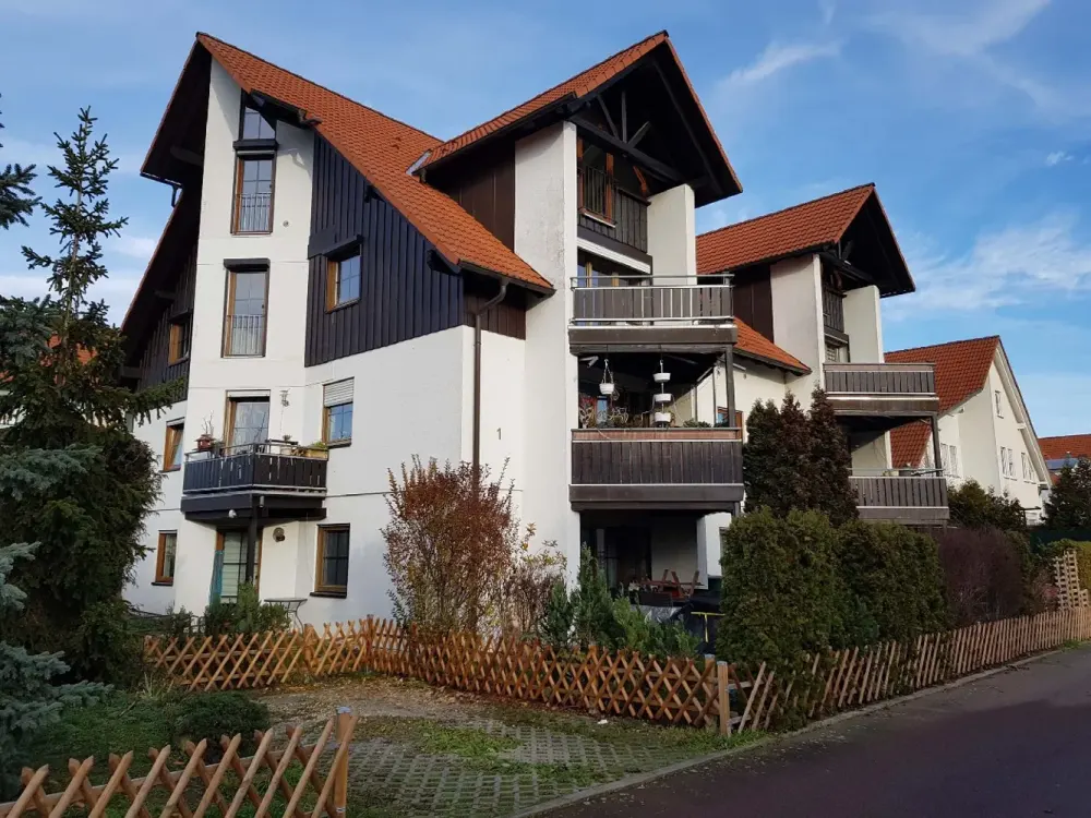 Idyllic living in Ermlitz, with two balconies and lots of greenery