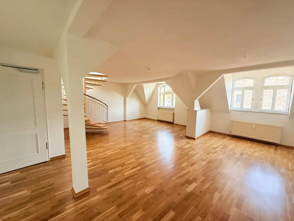 Anger - 2ZKB-DG Maisonette mit Balkon und Fahrstuhl