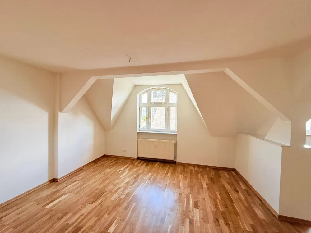 Anger - 2ZKB-DG Maisonette mit Balkon und Fahrstuhl