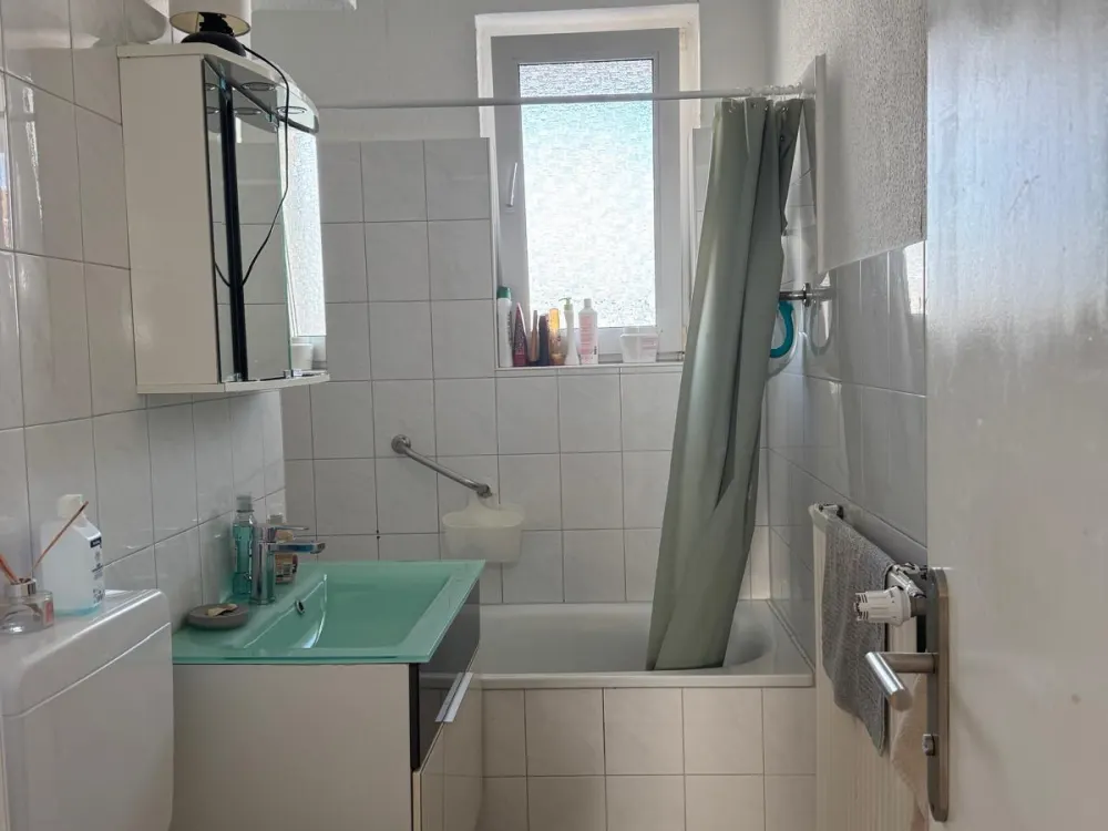 3-room apartment with balcony and garage in Leverkusen-Bürrig