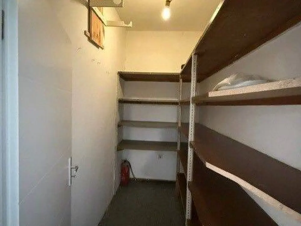 90 m² on the ground floor looking for new tenants!!!