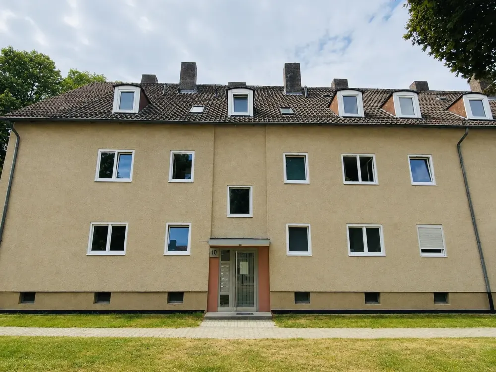 Modernized 3-room apartment with kitchen and bathroom in Forstfeld!