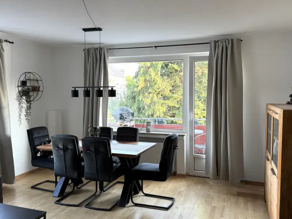 3-Room Apartment with Balcony and Fitted Kitchen in Hannover