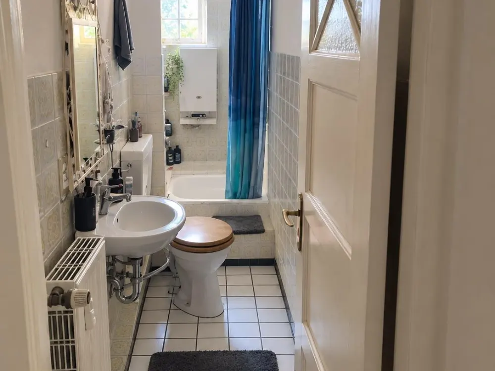 2 Zimmer-Wohnung mit Balkon und Einbauküche - Hamburg-Barmbek