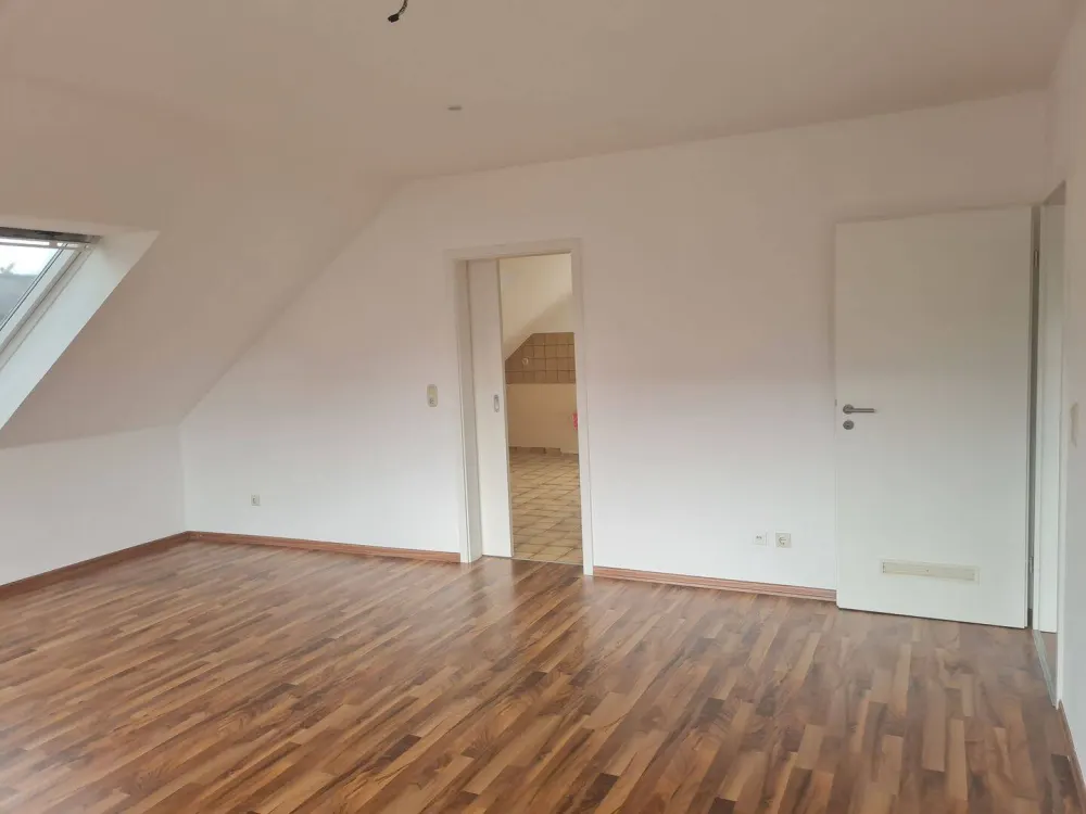 Super central! Bright friendly 2.5-room apartment in Paderborn