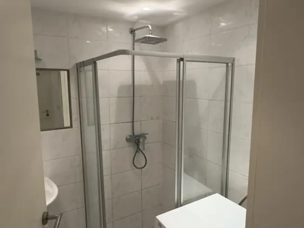 Compact Living: 1.5-Room Apartment in Düsseldorf-Oberbilk
