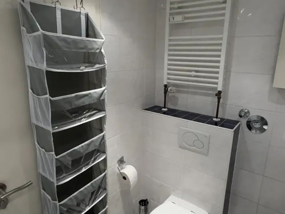 Compact Living: 1.5-Room Apartment in Düsseldorf-Oberbilk