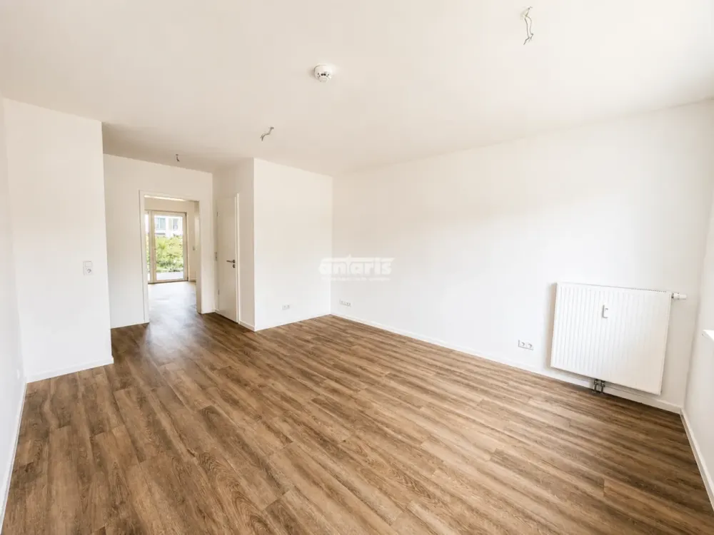 antaris Immobilien GmbH ** A Home to Fall in Love With - 3-Room Apartment with Terrace**