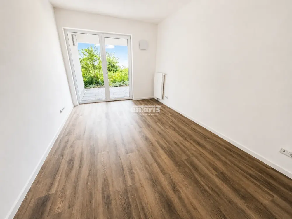 antaris Immobilien GmbH ** A Home to Fall in Love With - 3-Room Apartment with Terrace**