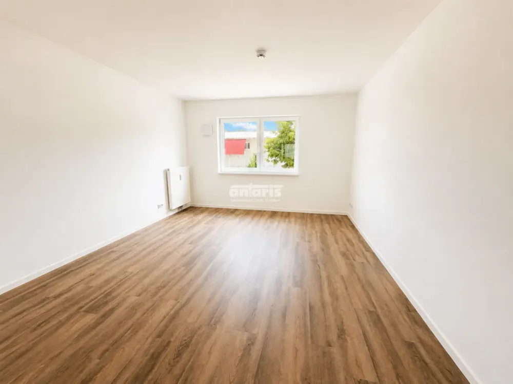 antaris Immobilien GmbH ** A Home to Fall in Love With - 3-Room Apartment with Terrace**