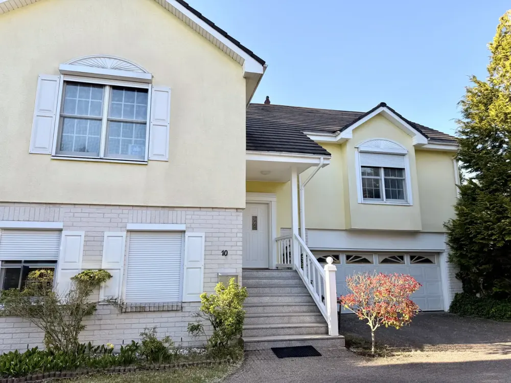 Dream Apartment in American Style, Double Garage, Expandable Living Area, Terrace, Garden