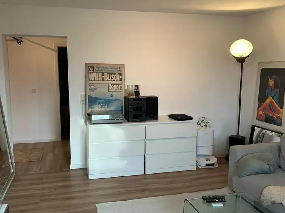 Top Renovated 2-Room Apartment in Gersweiler with Built-in Kitchen