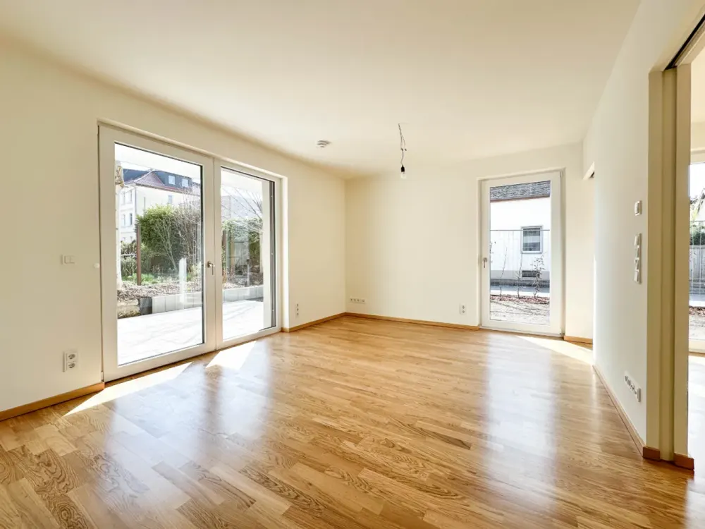 *** LOCATION, LOCATION, LOCATION...directly by the lake * 2 rooms * A+ * New building * ECO 2.0 ***