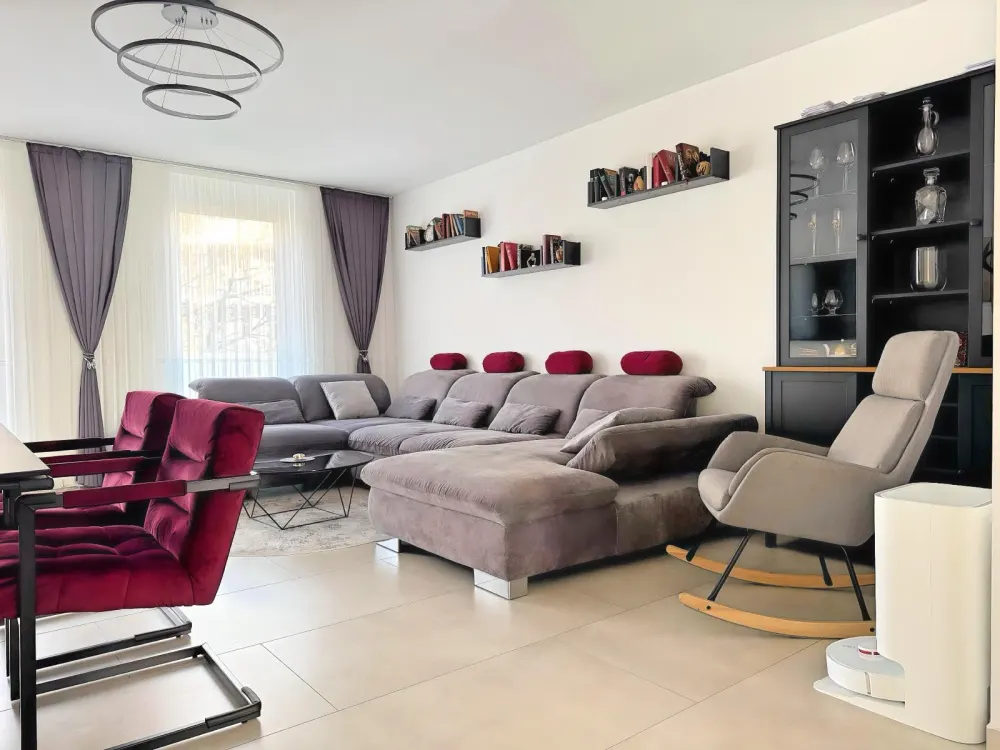 Modern and Spacious Apartment in Rethen