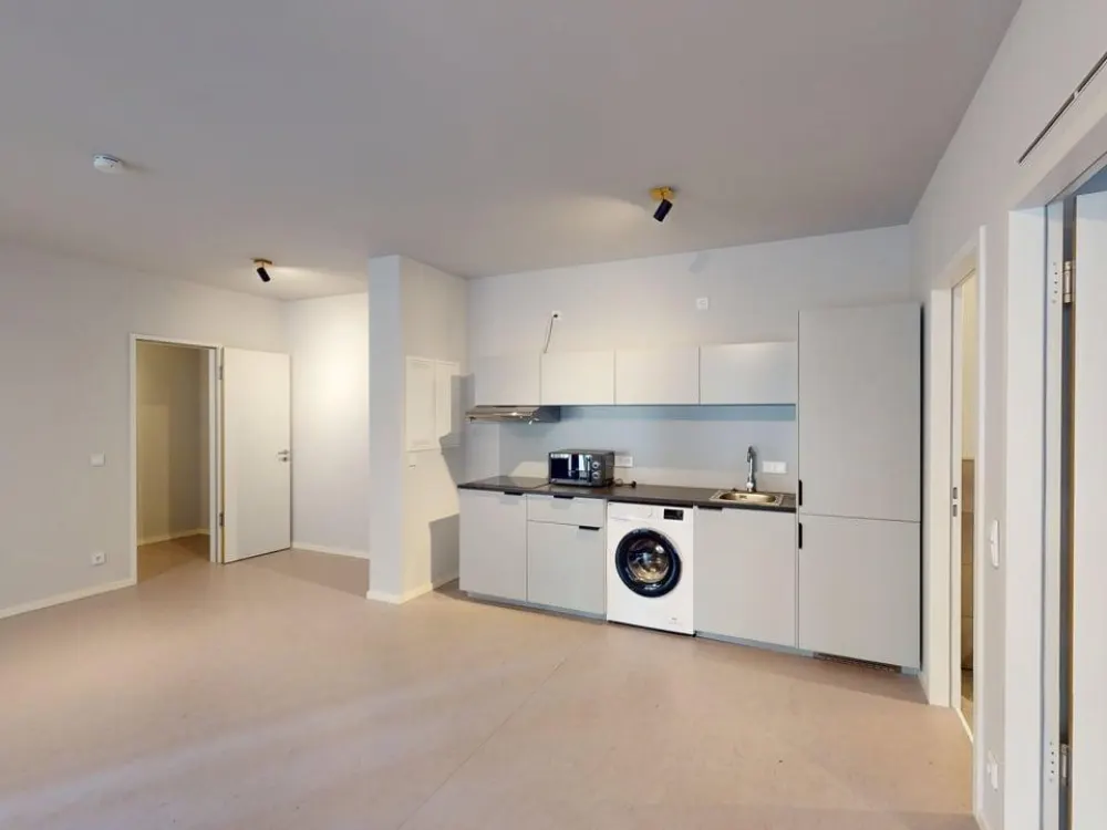 Comfortable City Living: 2-Room Apartment in the Heart of the Kiez