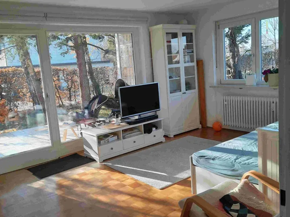 Sonnige 3-Zimmer Wohnung mit Terrasse und Garten in Karlsfeld