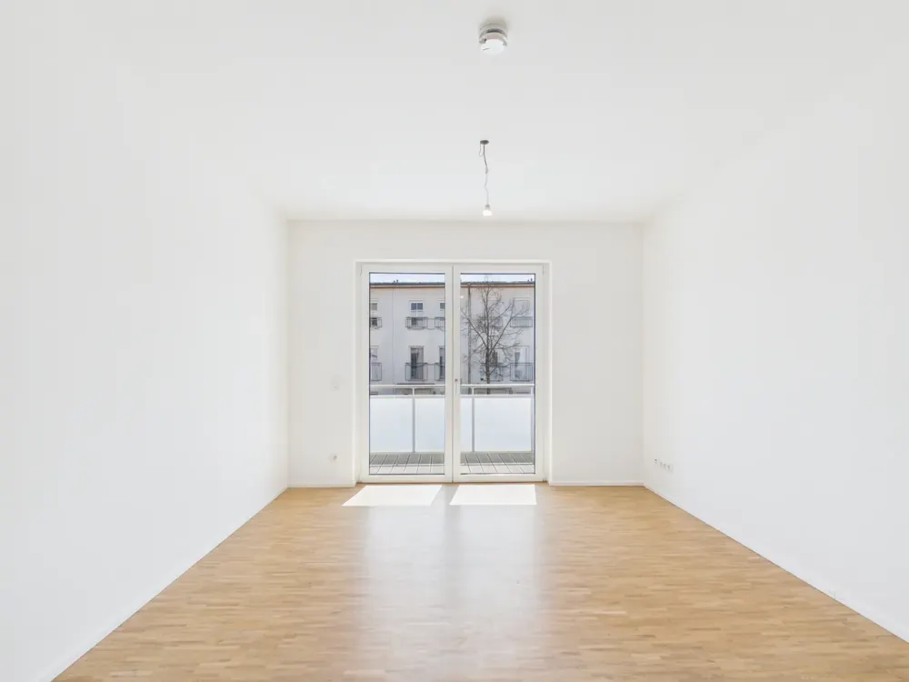 Your New Home: Bright 2-Room Apartment with Balcony or Garden - FIRST OCCUPANCY