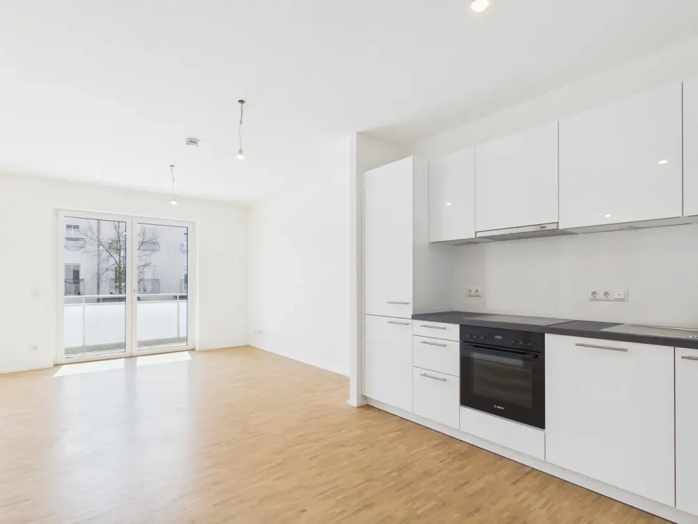 Your New Home: Bright 2-Room Apartment with Balcony or Garden - FIRST OCCUPANCY