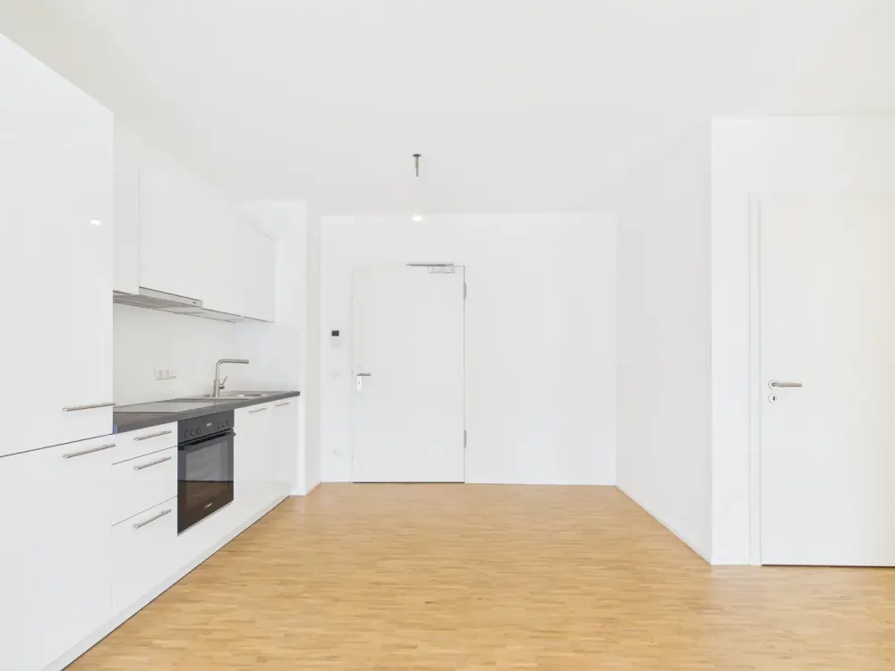 Your New Home: Bright 2-Room Apartment with Balcony or Garden - FIRST OCCUPANCY