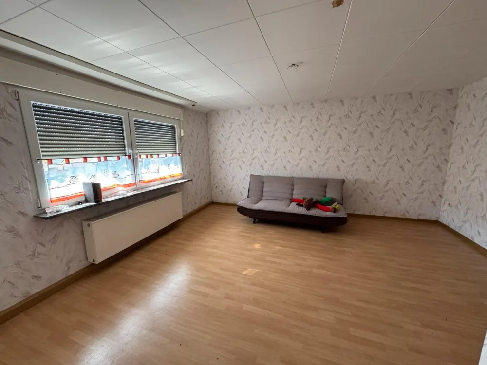 Large Apartment on the 2nd Floor / Friedrichsthal-Bildstock