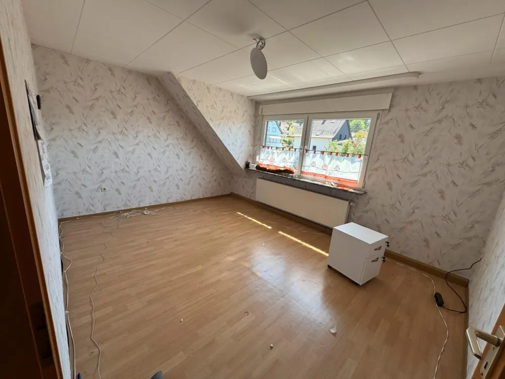 Large Apartment on the 2nd Floor / Friedrichsthal-Bildstock