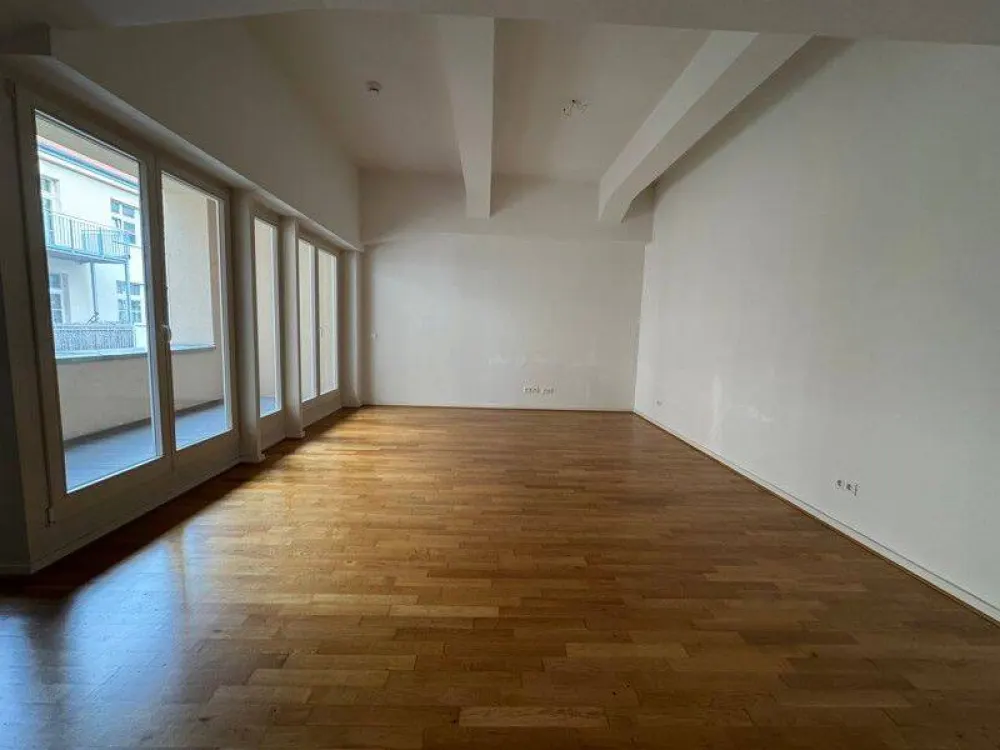 Finally Home: Attractive 2-Room Apartment with Fitted Kitchen and Loggia