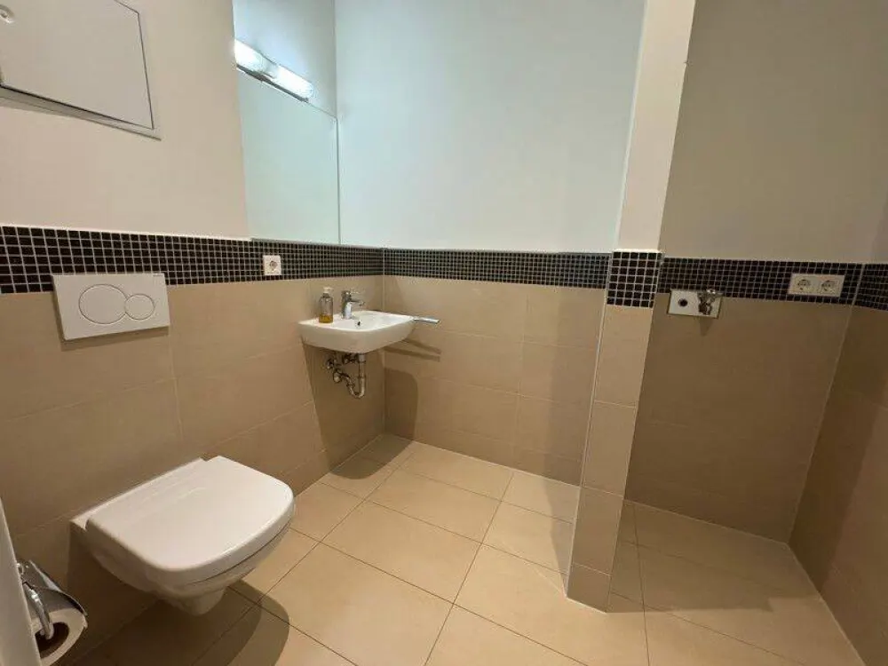 Finally Home: Attractive 2-Room Apartment with Fitted Kitchen and Loggia