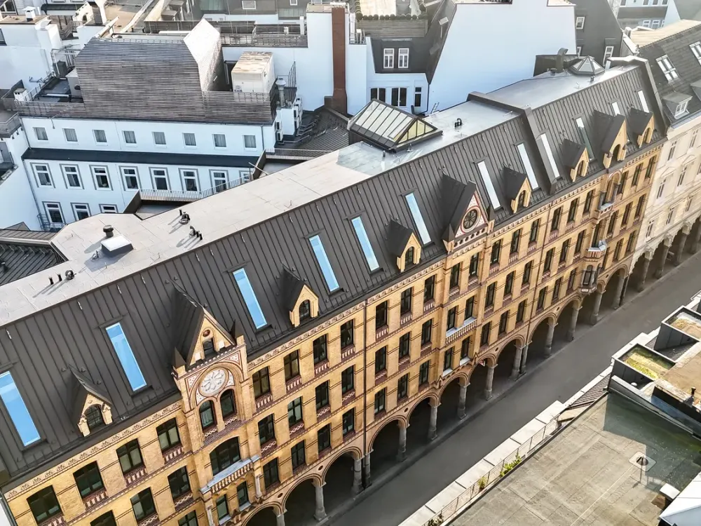 Penthaus-Neubau-Rarität auf den Colonnaden, zwischen Binnenalster und Oper