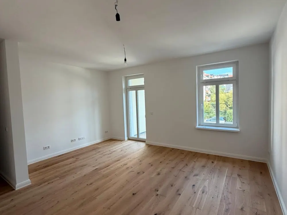 First Occupancy | 3-Room Apartment with Balcony & Fitted Kitchen