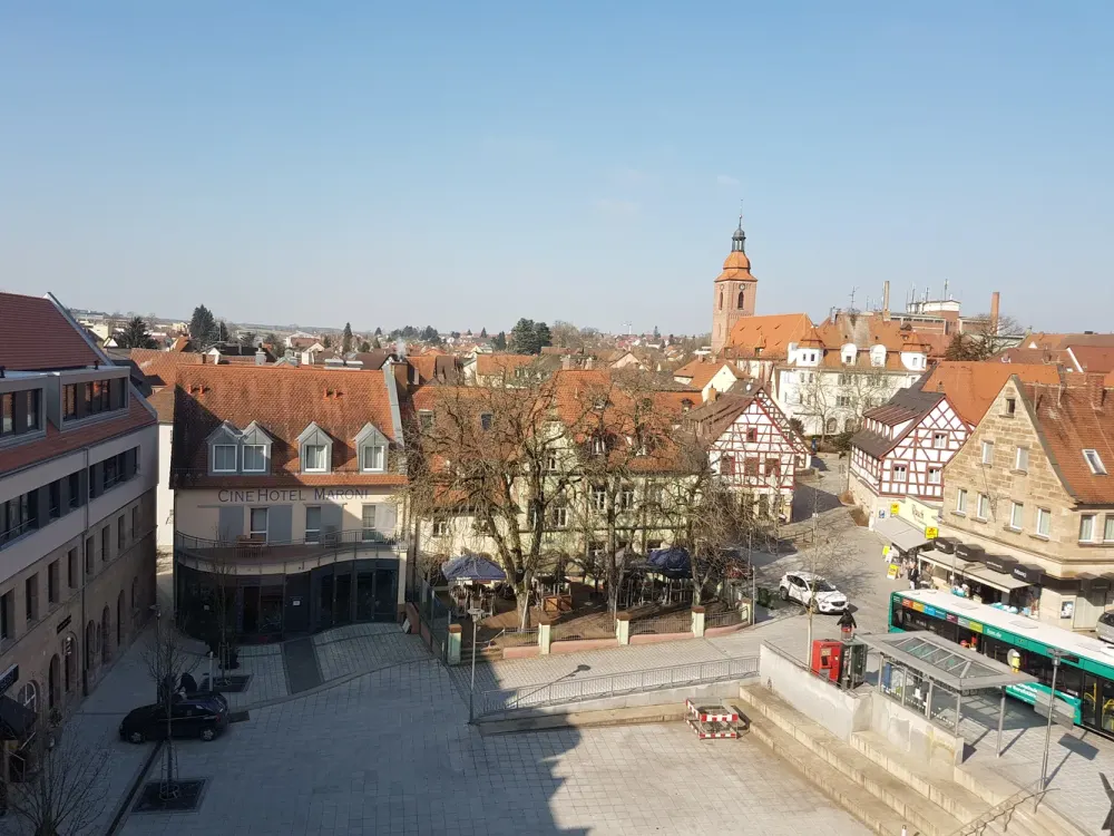 Penthouse with Elevator Directly into the Apartment, 144 m² of Living Comfort Above the Roofs of Zirndorf