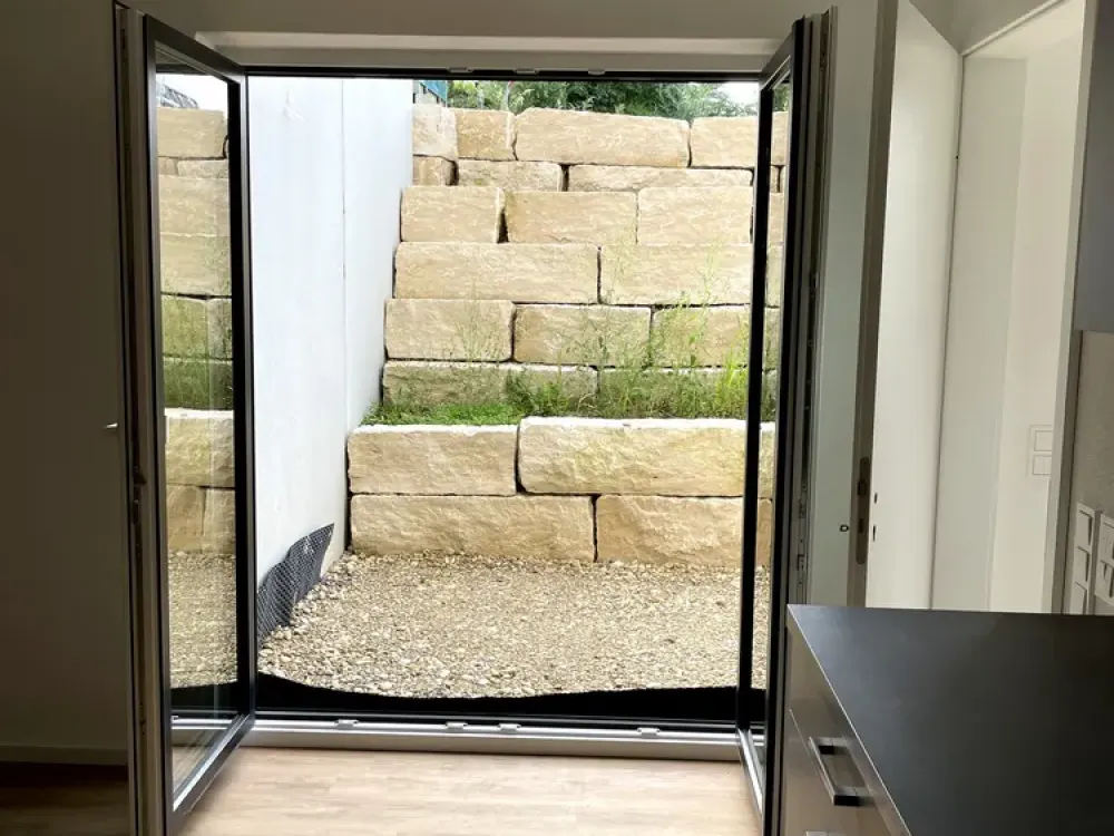 Moderne 2,5-Zimmer-Einliegerwohnung mit eigenem Eingang