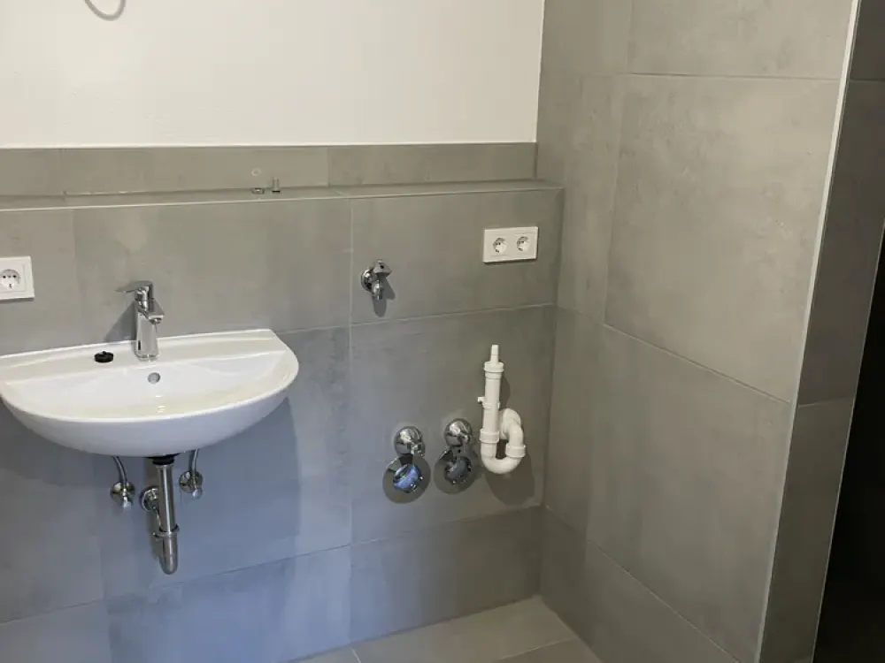 Moderne 2,5-Zimmer-Einliegerwohnung mit eigenem Eingang
