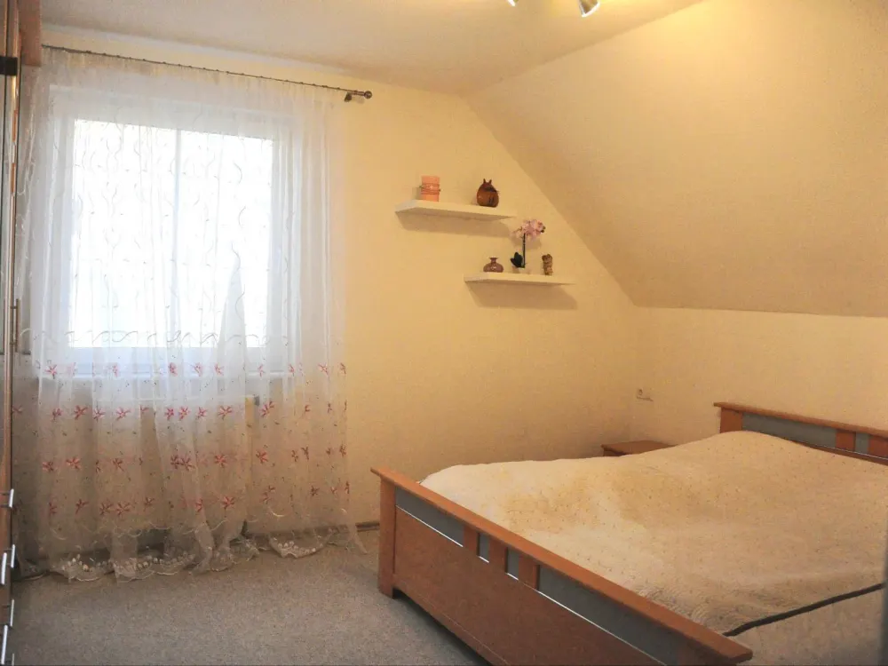 Charming 4-Room Apartment on the 2nd Floor with Attic in Ravensburg